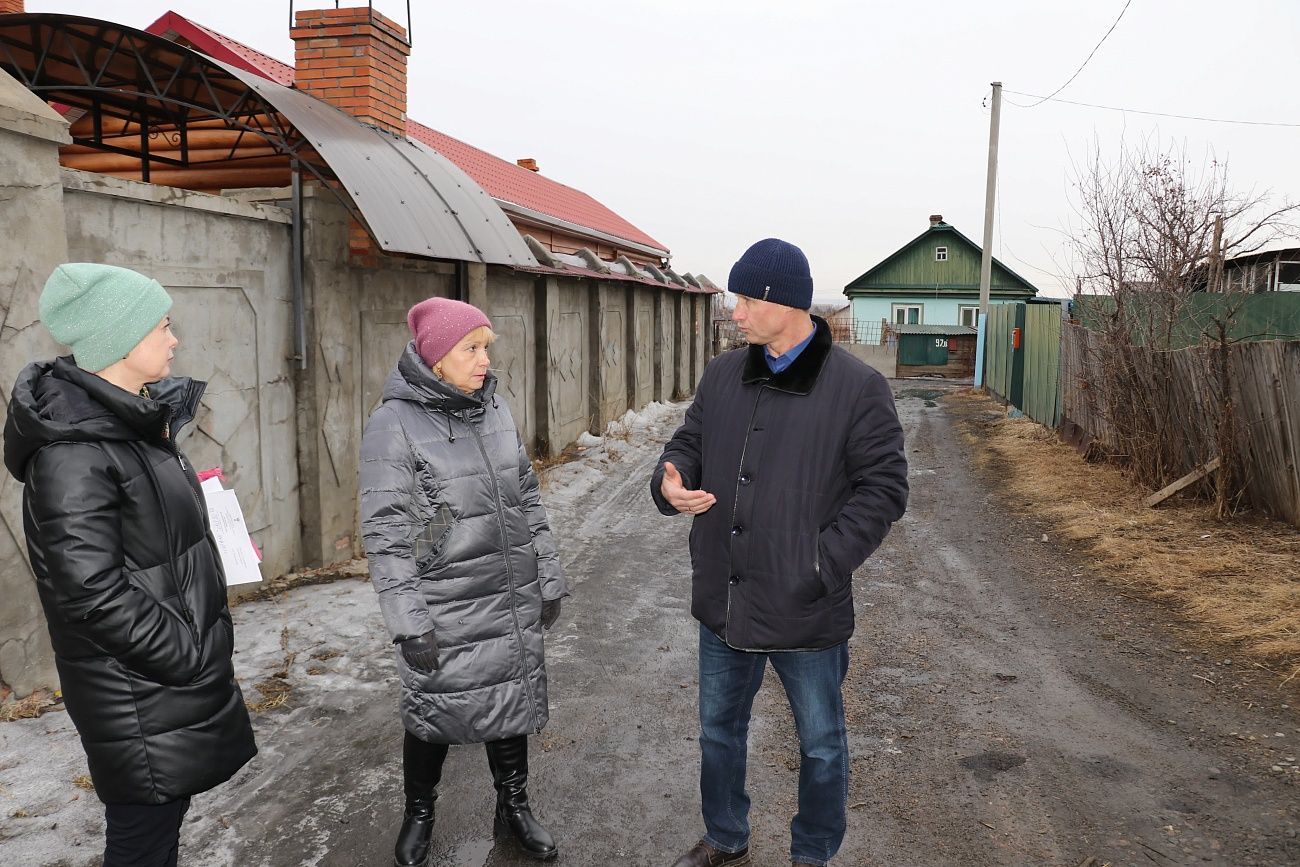 Житейский вопрос привел к депутату | 16.02.2024 | Уссурийск - БезФормата